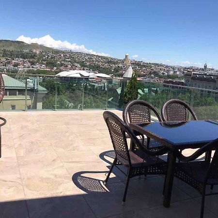 Lesya Apartment With Terrace Tbilisi Ngoại thất bức ảnh